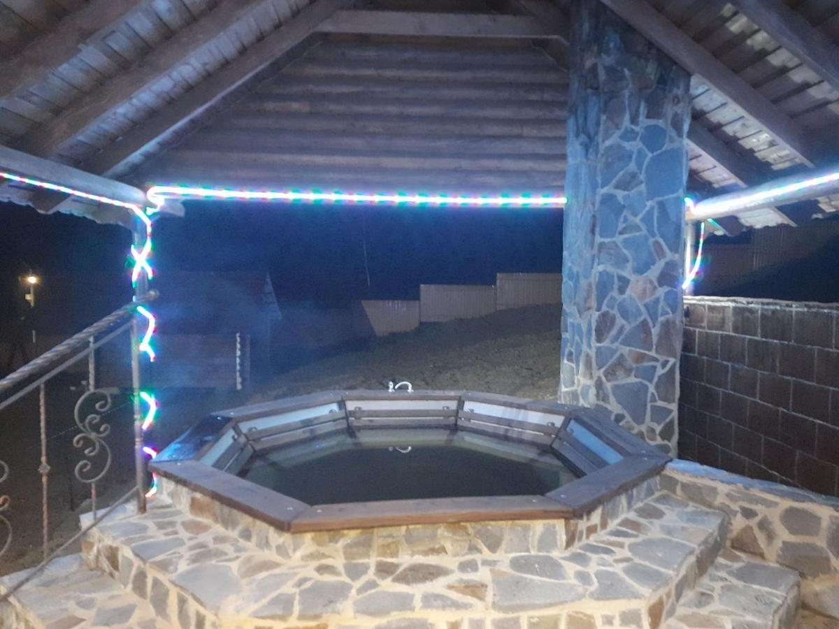 Mountain Dew Hotel Belasovitsa Exterior photo